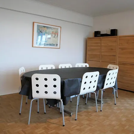 Trianon B